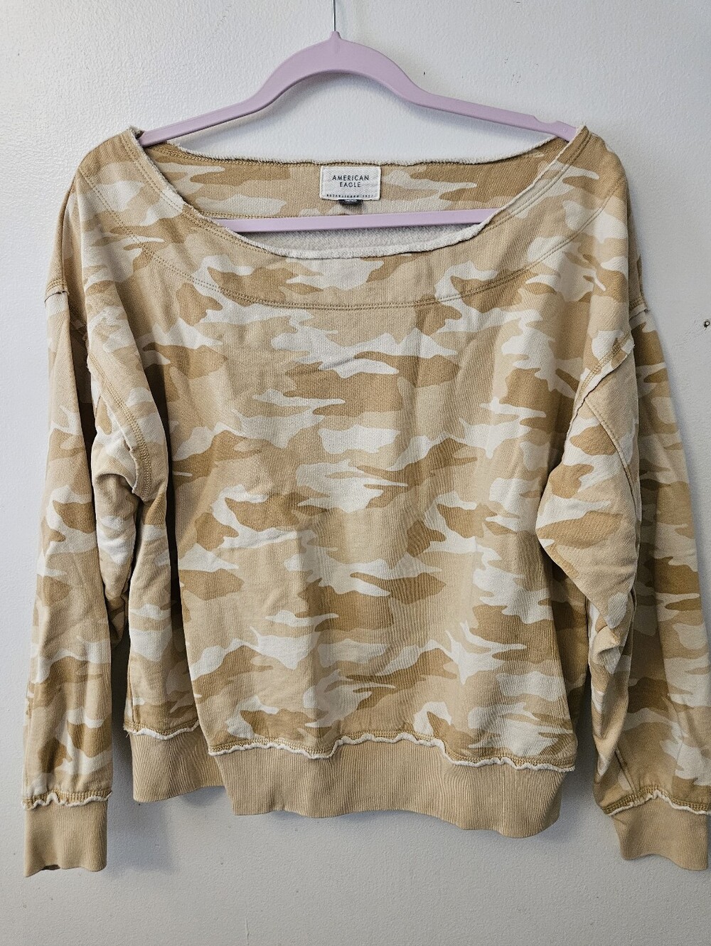 American Eagle NWOT Beige Camo Off The Shoulder Sweatshirt
